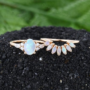 Oval geschnitten Opal Verlobungsring Set Rose gold Verlobungsring Set Marquise Schnitt Natur Opal Ehering Brautring Set Versprechen Ring Set
