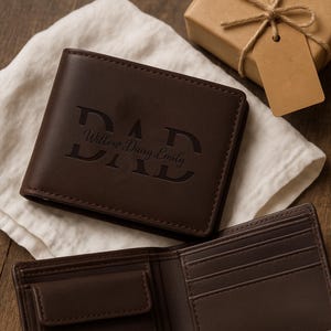 Benutzerdefinierte Dad Brieftasche, personalisierte Herren Leder Brieftasche, gravierte Geschenk für Papa, einzigartige Mann & Freund Brieftasche, Vatertagsbrieftasche für ihn