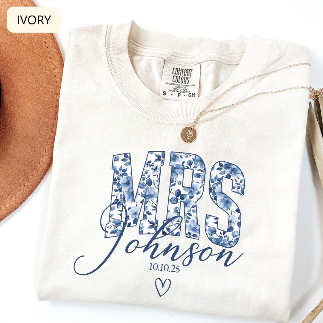 Custom Mrs Shirt Personalized Mrs Last Name Custom Colors T-shirt ...