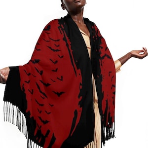 Witchy Bat Accessoire Halloween Schal Vampir Druck Dunkel Kleidung Gothic Style Halloween Wear Spooky Look Hexe Geschenk Dark Theme Kostüm Art