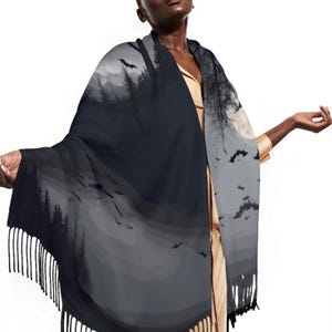 Wolke der Fledermäuse in Vollmond Super Weicher Tassel Schal, Gothic Kleidung, Gothic Fledermäuse Hexe Schal, Hexenschal, Gothic Mode, Gótico Fledermaus Umhang