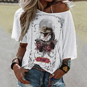 Schlange Tarot Damen T-Shirt, Witchy Kleidung, witchy Sachen, Tarot-Karte dunkel Academia Shirt, Gothic Kleidung praktische Magie zu süß zu spook
