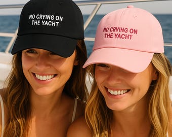 Grappige 'No Crying'-geborduurde hoed – strakke stijl