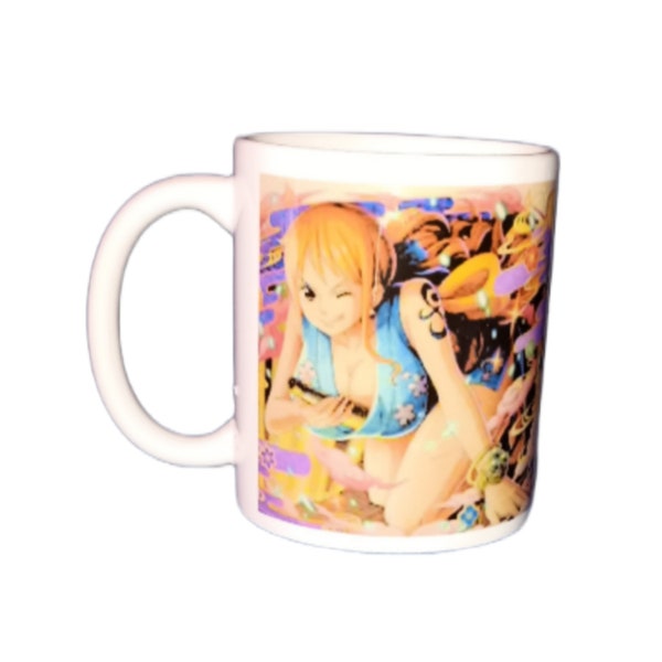 Tasse Mug Manga One Piece avec Nami Arc wano de l'équipageau chapeau de Paille. Tasse en céramique, 325 ml