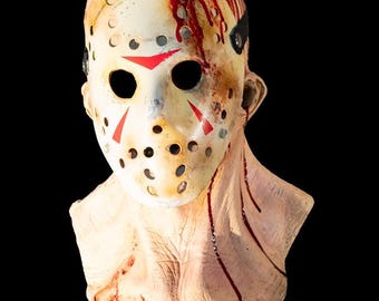 Conjunto de capucha y máscara de hockey ensangrentadas de Jason Voorhees