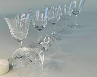 Set of 6 crystal liqueur glasses - cut details