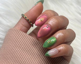Wicked Green & Pink Cat Eye Press-On Nails | Stiletto Starburst Set with Rhinestone Accents | Magical Fantasy Nails | Handmade Press Ons