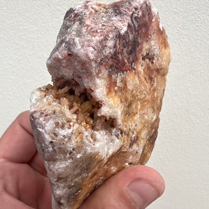 Australian Rough Ferruginous Quartz 470grams several crystal pockets collector crystals gemstones clear quartz