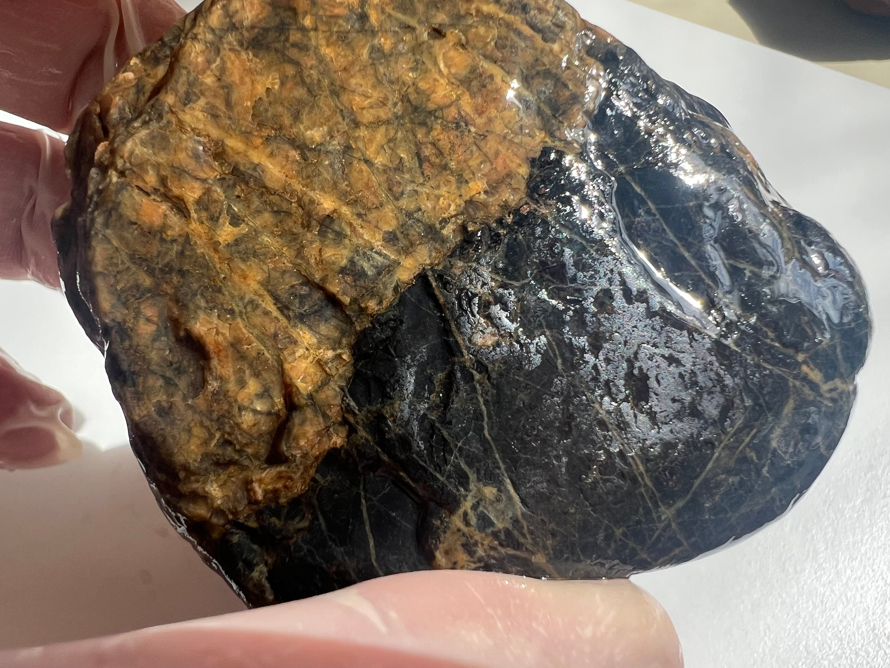 バランタイン　ストーンジャグ Australian Rough Chalcedony Jasper Chunk 420 Grams Natural Raw