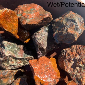 Hurtowo 15 szt. australijskich surowych chalcedonów, brekcji ryolitu, bryłek, naturalnych, surowych okazów, kamieni kolekcjonerskich, jaspisu, hurtowo 2,4 kg