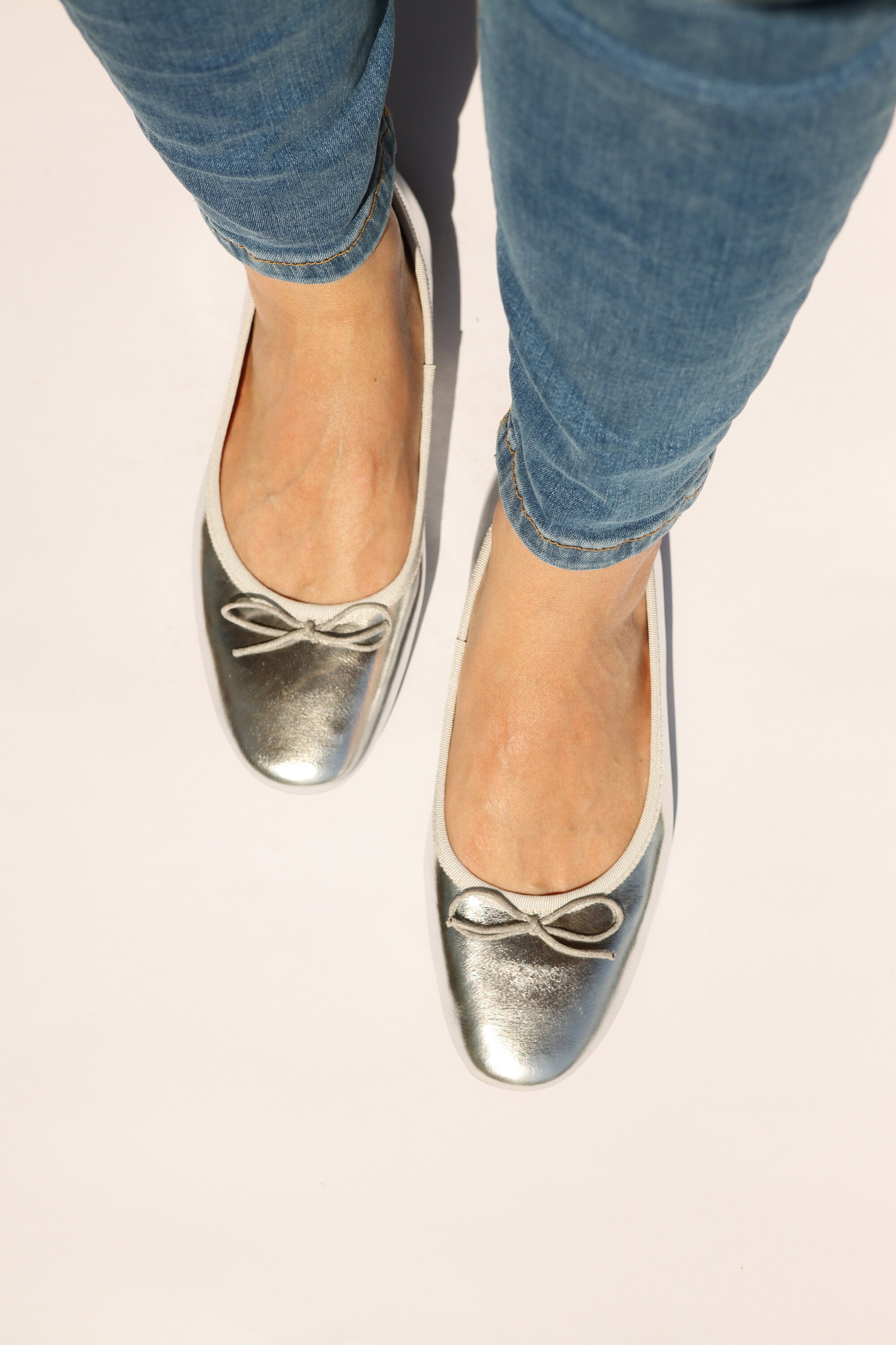 Silver Ballerinas Real Leather Handmade I Shiny Silver Leather Ballerinas I Elegant Silver Leather Ballet Flat I Wedding Party Ballerina