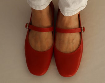 Rote Mary-Jane Handgefertigte Echtlederschuhe I Frau Rote Ballerinas I Slip-on Rote Ballerinas I Rote Mary-Jane I Spitze Mary-Jane