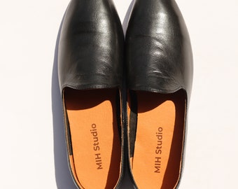 Black Shoes Real Leather handmade woman I Woman Black Leather Flats I  Office Pointy Balck Leather Shoes I Daily Black Leather Shoes