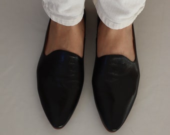 Black Shoes Real Leather handmade woman I Woman Black Leather Flats I  Office Pointy Balck Leather Shoes I Daily Black Leather Shoes