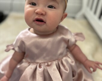 Elegantes Babykleid, hübsch, extravagant, Kleid für besondere Anlässe mit Flatterärmel, Weihnachten, Kostüm, Baby-Dusche-Geschenk, erster Geburtstag