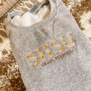 College Letter Floral Embroidered Sweatshirt, Custom Floral Embroidered Letter Sweatshirt, Gifts for College Students, Custom Embroidered