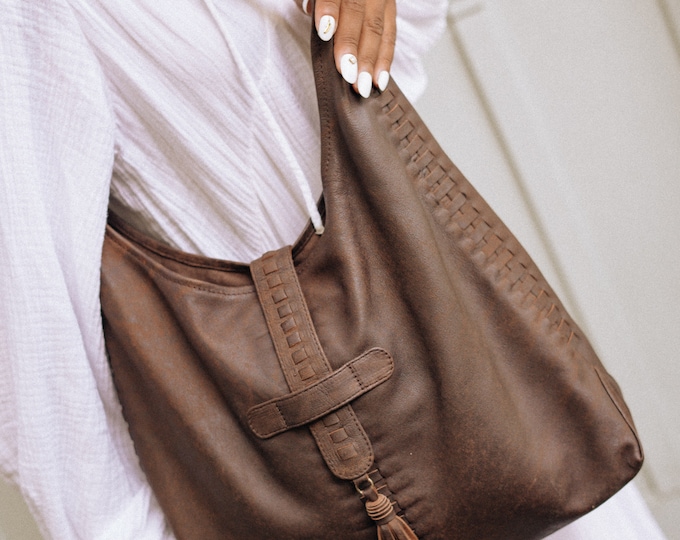 Featured listing image: Ella Hobo Leather Bag Antigue Brown