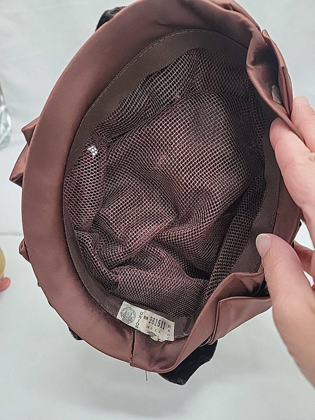 Vintage 1950\'s Brown Velvet/Satin Womens Hat Facinator Unionmade Vintage 1950 main image 2