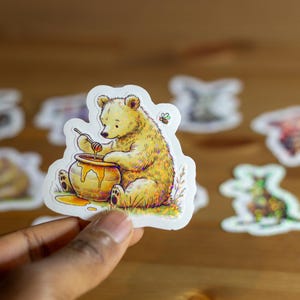 Winnie l'ourson, AA Sticker inspiré de Milne, vinyle ou papier mignon et résistant pour ordinateurs portables, agendas, etc.