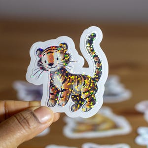 Adhesivo inspirado en Tigger, A.A. Milne, opciones de vinilo o papel bonitas y duraderas para portátiles, agendas y más