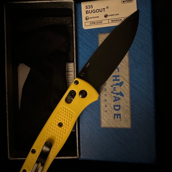 535 Bug out Mango amarillo Hoja negra Nuevo cuchillo de bolsillo BenchMade Cuchillo plegable con hoja manual