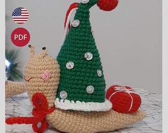 Crochet pattern for snail toy Christmas tree decoration. Amigurumi snail pattern.