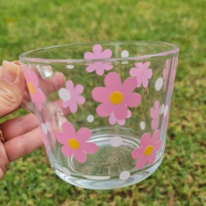 Daisy glass cup, glass coffee mug, flower theme cup,