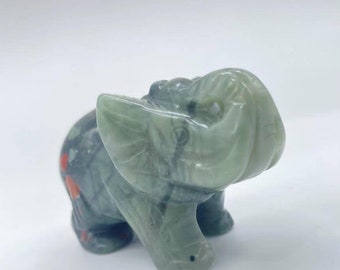 Elefante di giada verde per l'arredamento della casa, pietre preziose naturali, pietre curative, decorazione della casa, regalo per lei, regali dell'ultimo minuto