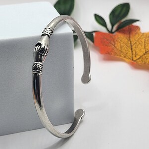 Silver Bracelet with Linked Hands | Adjustable Friendship Bangle | 925 Silver Plated Gift for Her