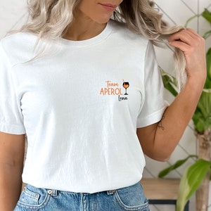 Aperol in Herzform Shirt, Holy Aperoli, Aperol, Aperol Spritz Shirt, They see me aperollin, JGA, Personalisiertes Geschenk White