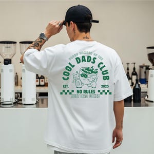 Personalisierbares Cool Dads Club Shirt mit Est. Datum, Geschenkidee Vatertag, Geburtstagsgeschenk Papa, Personalisierbares Papa Shirt