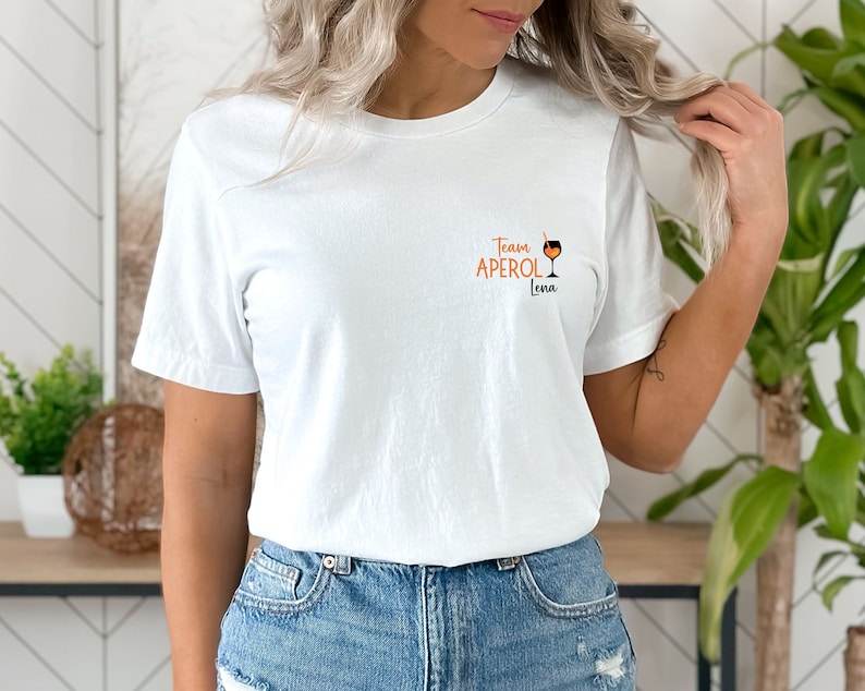 Aperol in Herzform Shirt, Holy Aperoli, Aperol, Aperol Spritz Shirt, They see me aperollin, JGA, Personalisiertes Geschenk White