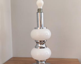 Lampa stołowa marki Sölken Leuchten  z lat 70. XX wieku.