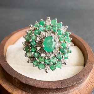 9ct Solid Gold Vintage Emerald and Diamond Cluster Ring | UK P - US 8 | Oval Emerald Halo Design |Statement Ring | Resizable |