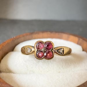 Vintage 9ct Solid Gold Ruby & Diamond Floral Ring | English Hallmarked | UK P / US 8 | Cluster Flower Design | Resizable |