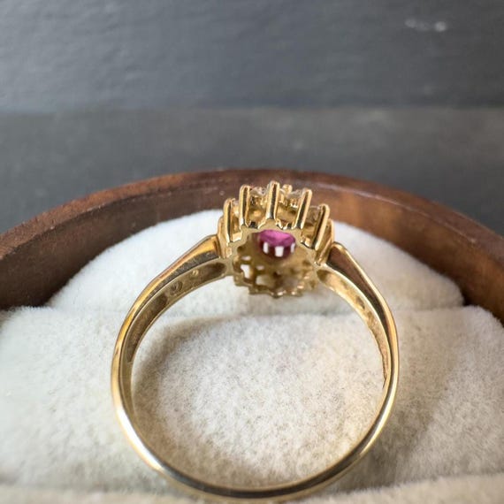 Vintage 9ct Gold Ruby Cluster Ring: Oval Halo Set… - image 8