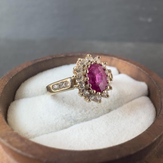 Vintage 9ct Gold Ruby Cluster Ring: Oval Halo Set… - image 2