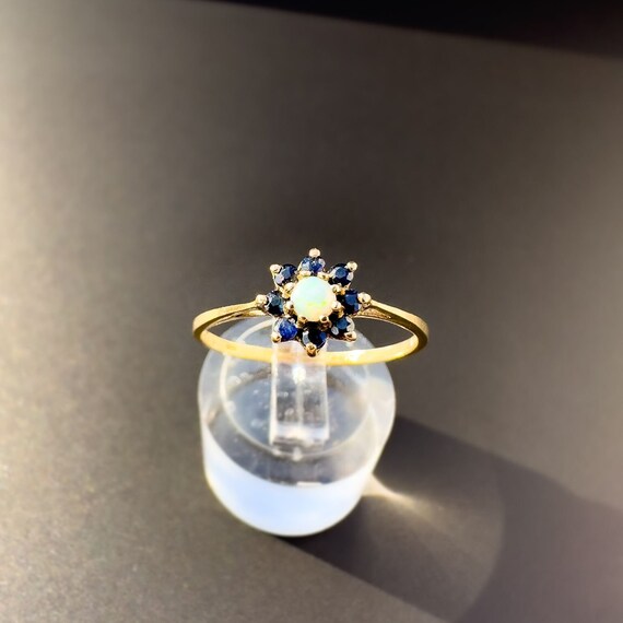 9ct Yellow Gold, Vintage, Sapphire & Opal Flower … - image 3