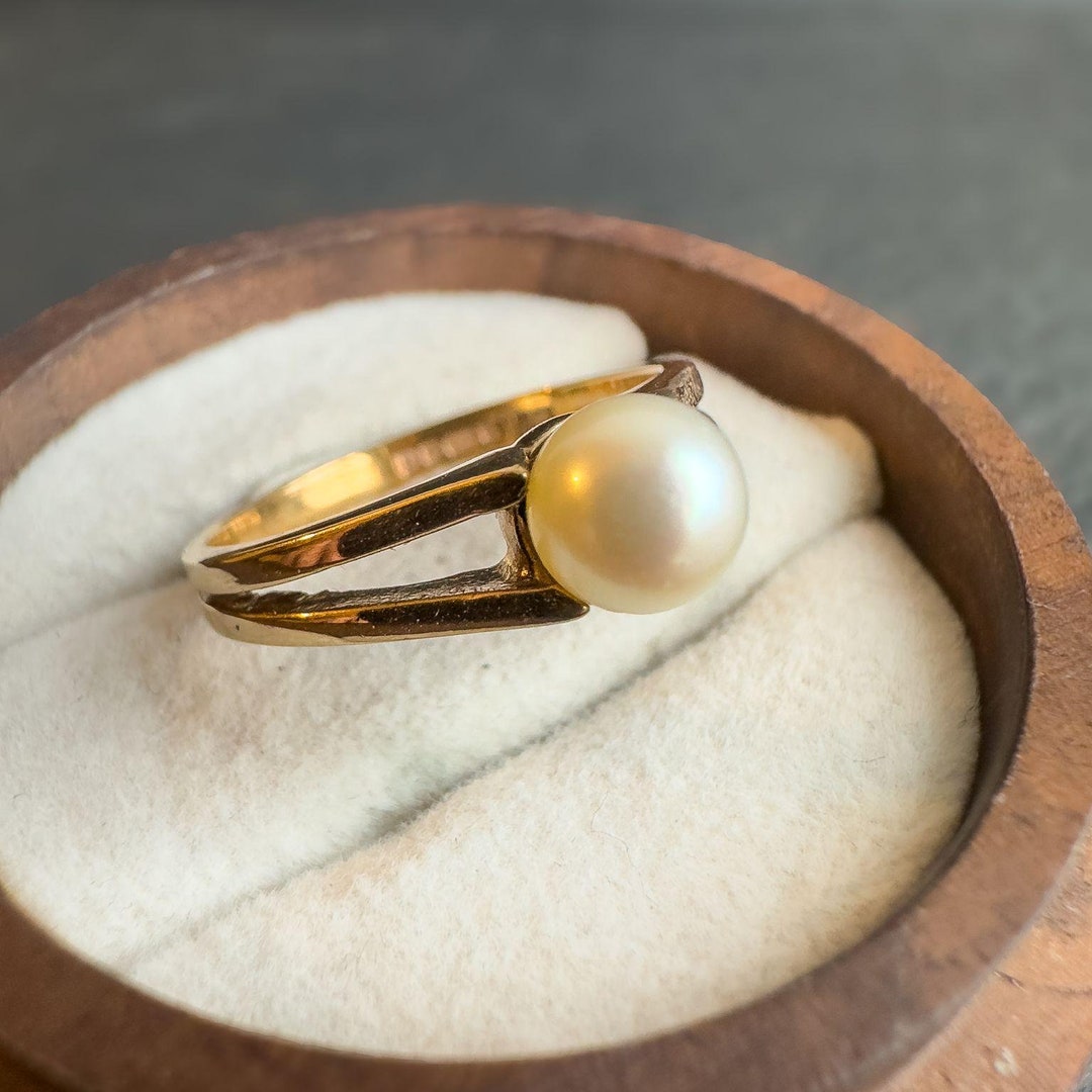 vintage-9ct-gold-pearl-ring-mid-century-cream-pearl-uk-n-1-2-us-7
