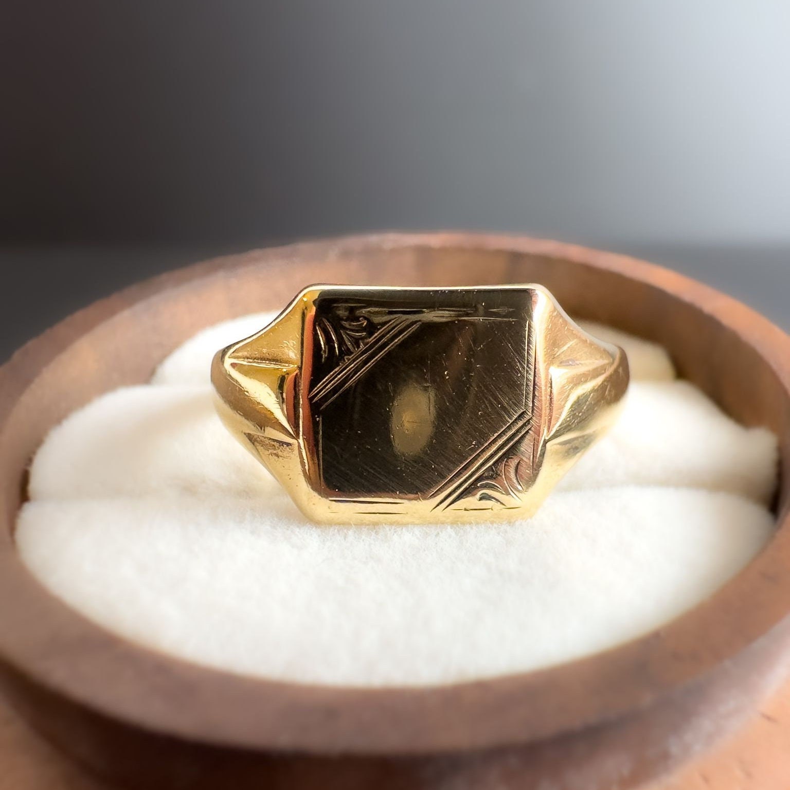 9k Signet Ring - Etsy 9k Signet Ring - Etsy