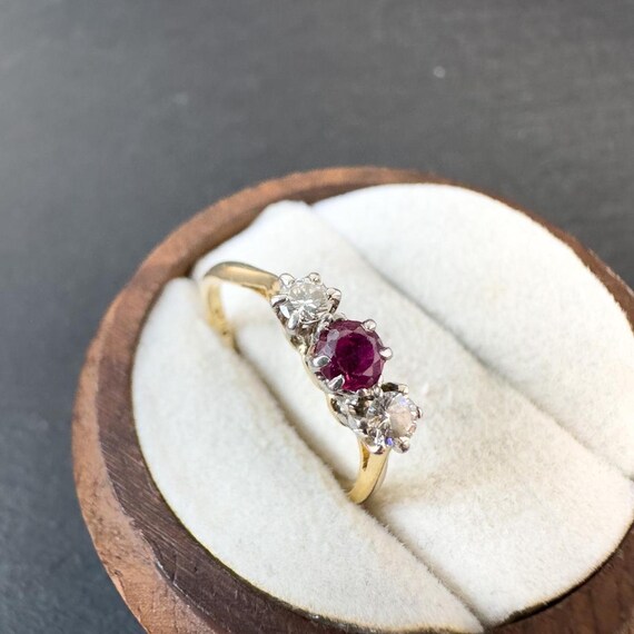 Ruby Diamond Ring 18ct Gold Platinum - Vintage Th… - image 5