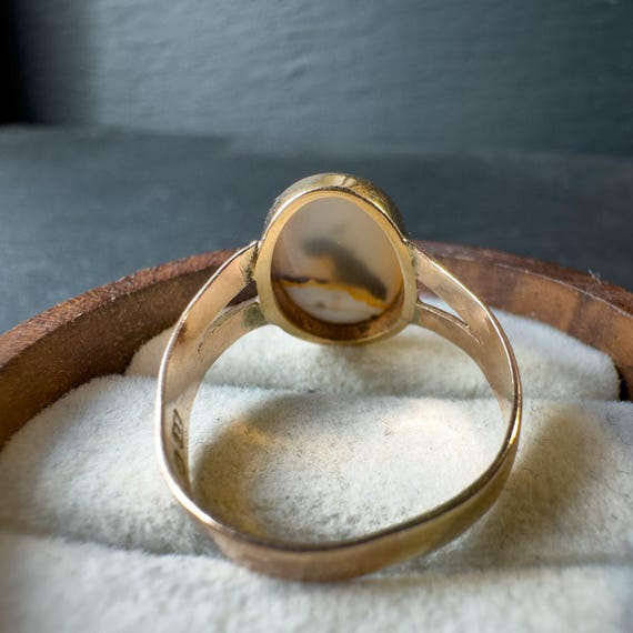 Antique 9ct Gold Agate Statement Ring - English H… - image 8