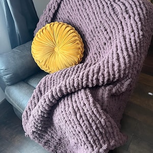 Solid Color Soft Chunky Knit  Blanket