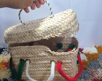 Handmade Moroccan Palm Leaf Basket: Tri-Color Rope Handles, Natural Storage