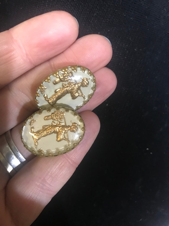 Beautiful vintage gold plated Japanese clip on ear