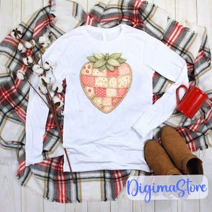 Puede incluir: Un juego de tres tazas de cerámica con un acabado mate moteado. Cada taza presenta un color diferente: azul claro, crema y gris. Las tazas tienen un diseño simple y moderno y un asa cómoda.