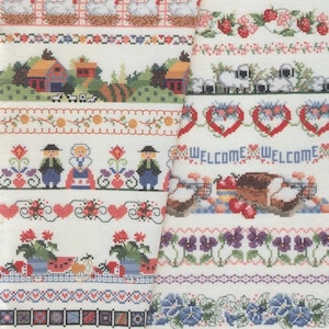 Puede incluir: Un libro de patrones de punto de cruz titulado "Cross Stitch Borders" de Sam Hawkins. El libro presenta una variedad de diseños de bordes de punto de cruz, incluidos patrones florales, animales y geométricos. La portada del libro es blanca con texto rojo y negro.