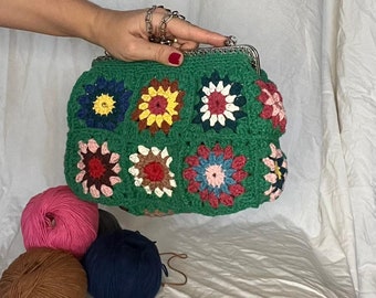 Fil de coton 100 % crochet pochette grannysquare vintage verte avec fermoir, sac à main au crochet sac de soirée au crochet vert