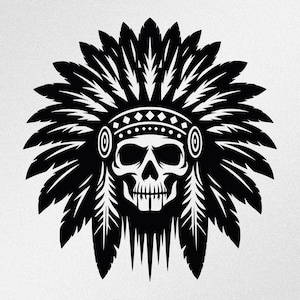 Op de afbeelding: Zwart-witte illustratie van een schedel die een traditionele indiaanse hoofdtooi met veren draagt. De schedel draagt een kralenband.