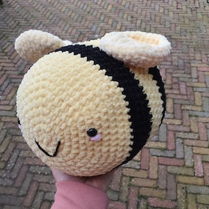 Crocheted bee cuddly toy